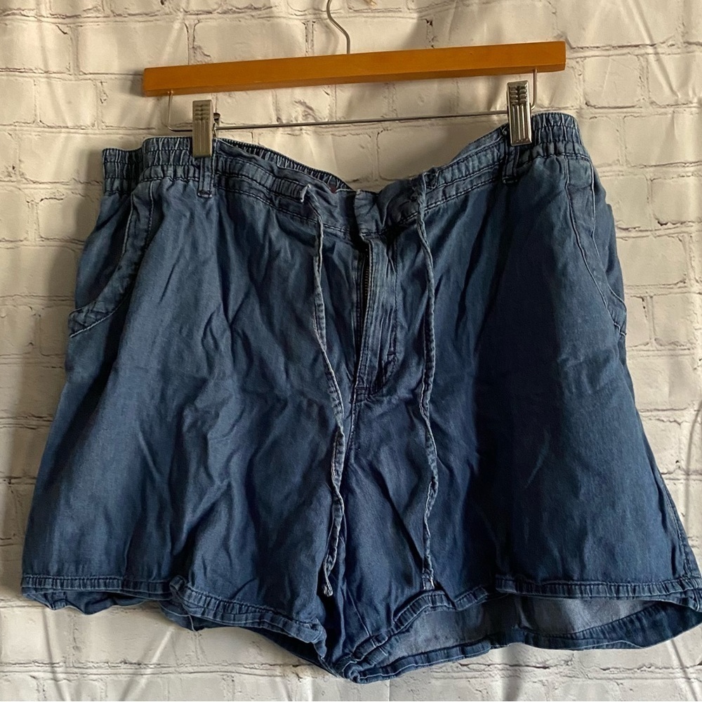 Gloria Vanderbilt Womens Plus Size 18 Elastic Drawstring Waist Denim Shorts